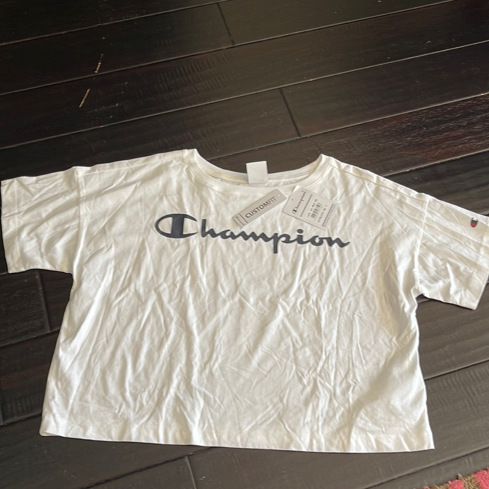 NWT Champion custom fit oversized crop tee
